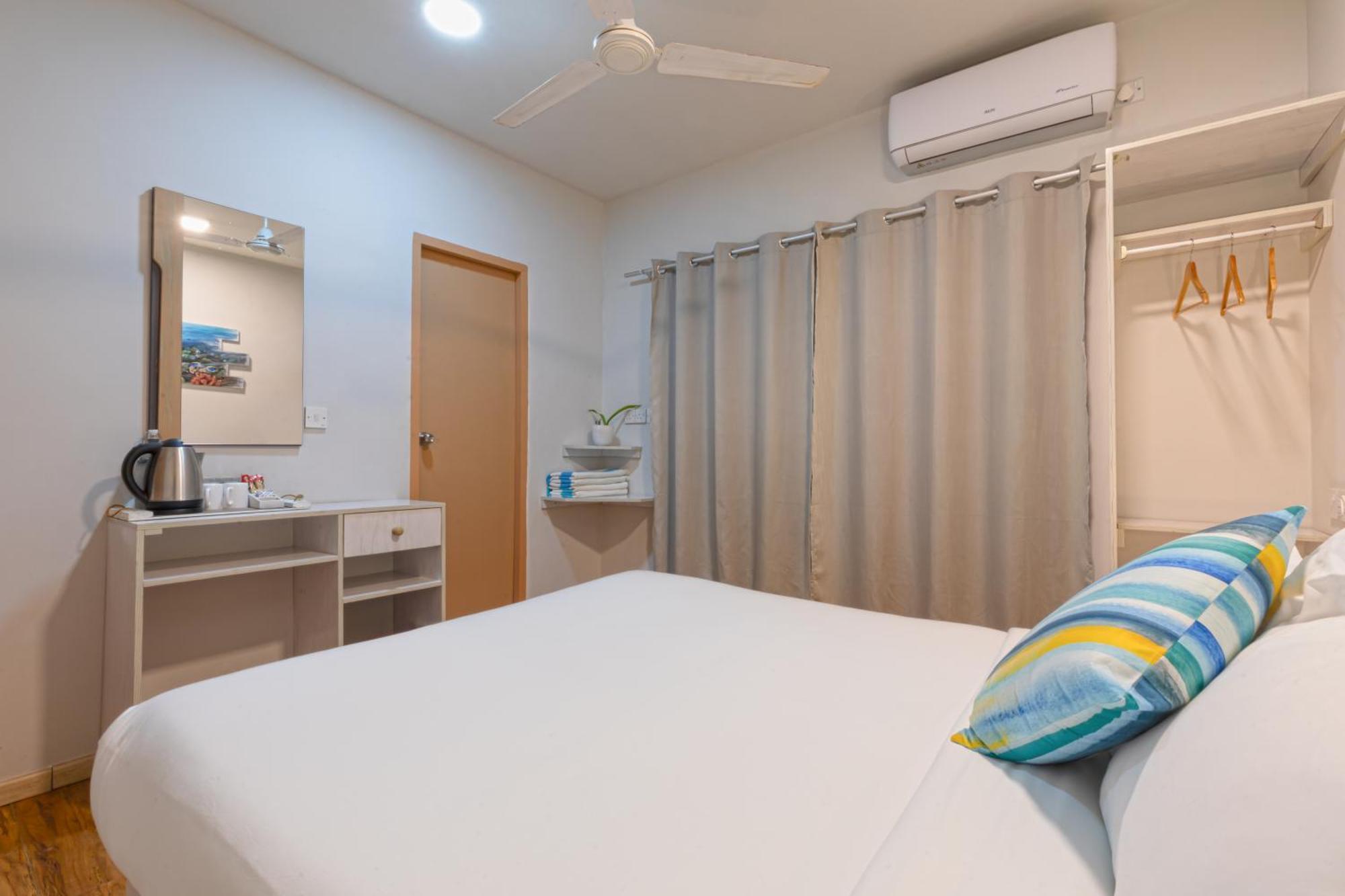 Ocean Pearl Maldives At Gulhi Island Hotel Buitenkant foto