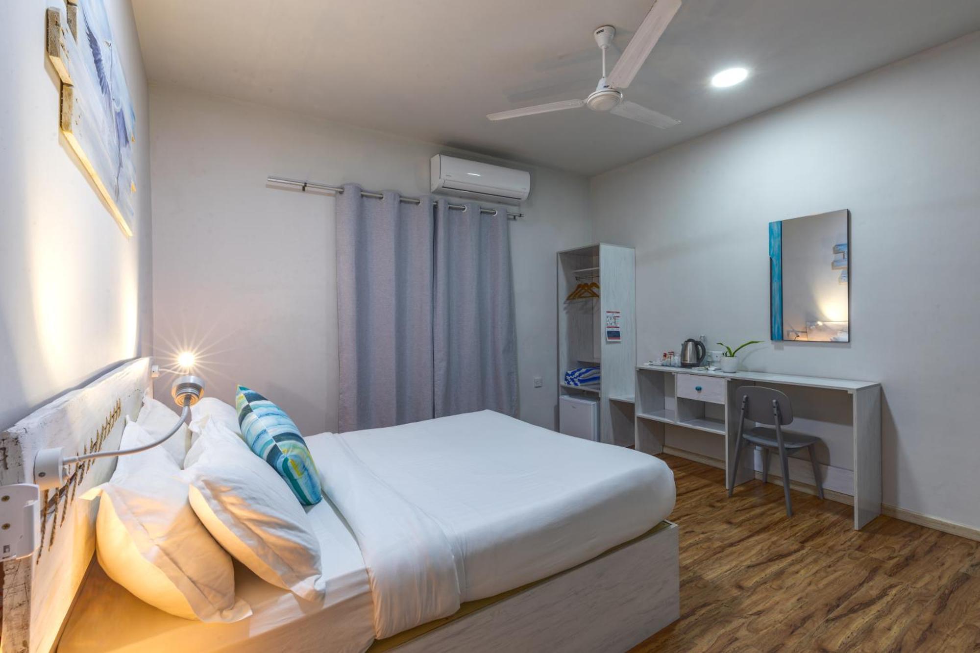 Ocean Pearl Maldives At Gulhi Island Hotel Buitenkant foto