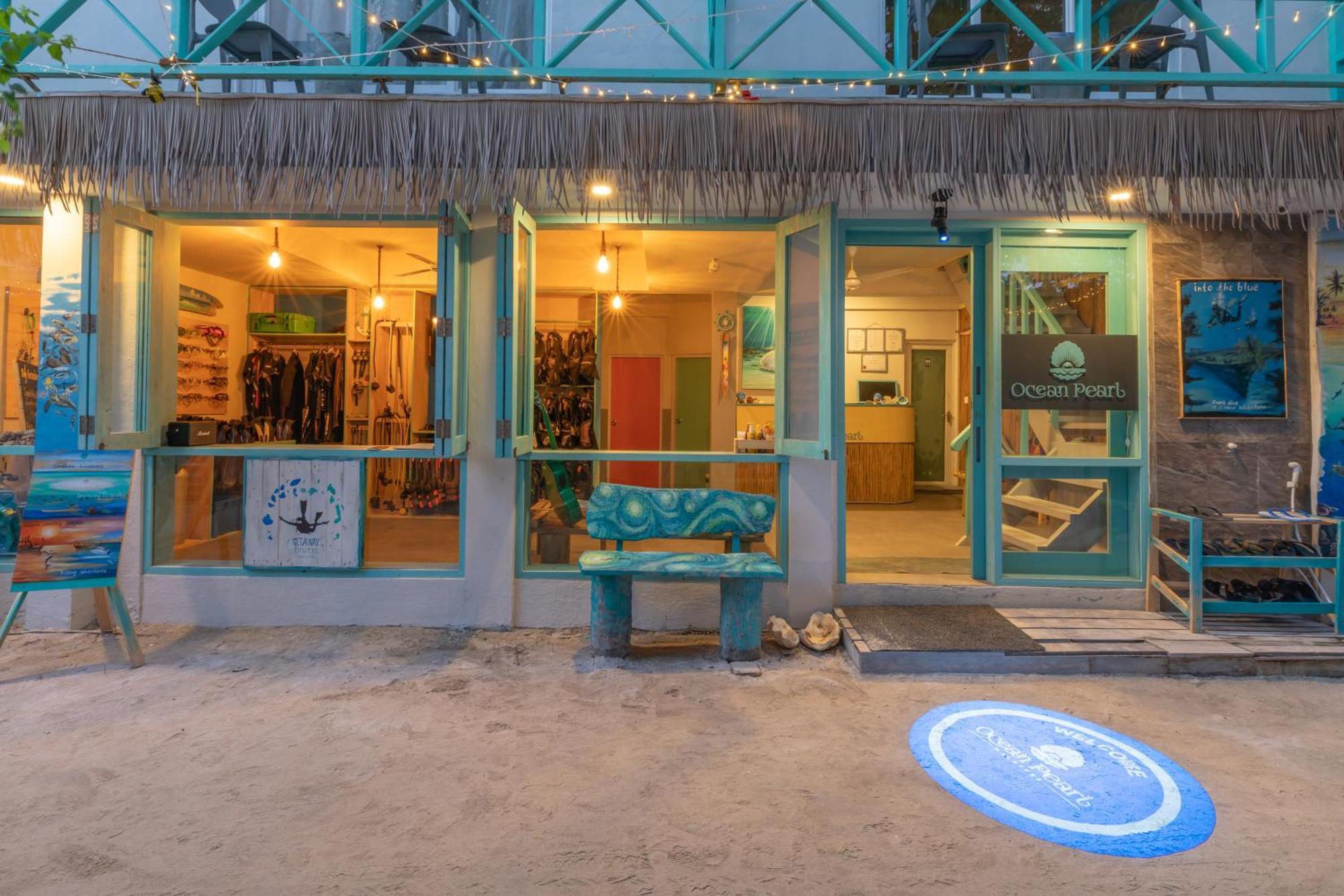 Ocean Pearl Maldives At Gulhi Island Hotel Buitenkant foto